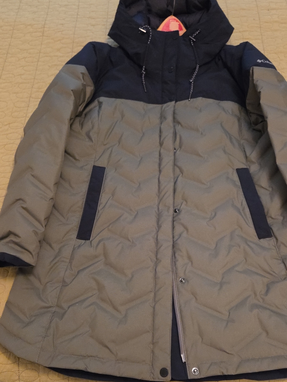 Women's Two-Tone Black and Green Insulated Winter Jacket